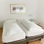 מלון דירות Mavo Hospitality Marienplatz 3*